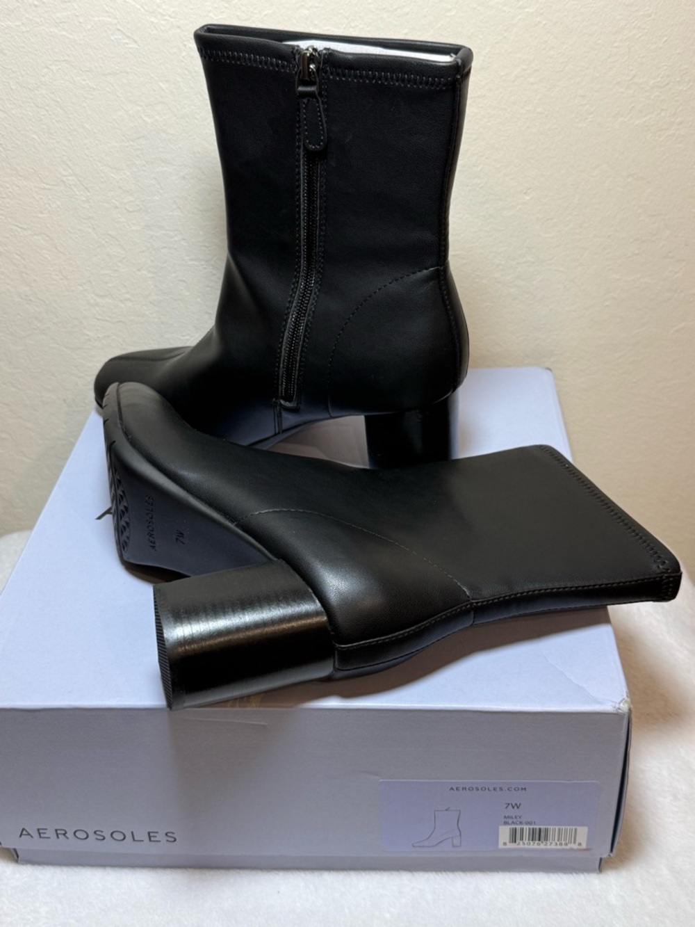 Aerosoles “Miley” Black Block Heel Ankle Boots - Size 7W - NWT in box - Picture 7 of 10
